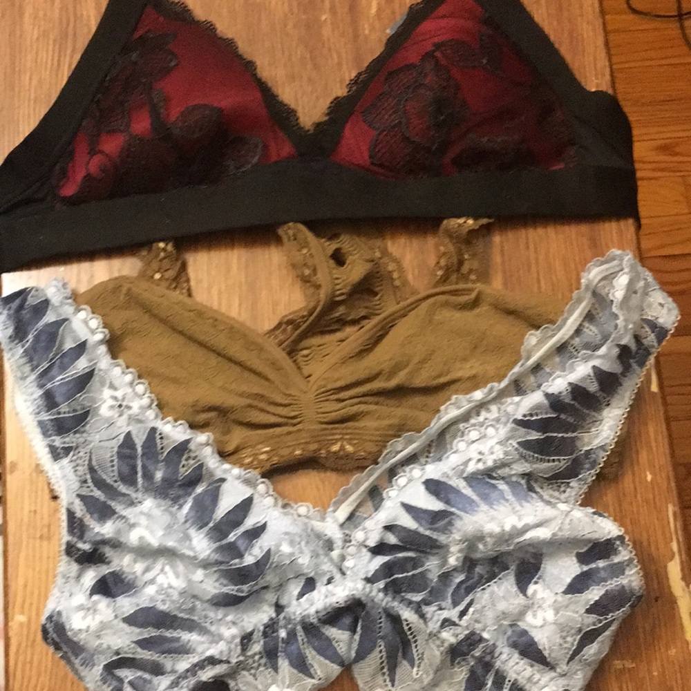 Nwot Bralette Bundle, Two Size S One Size Xs - image 1
